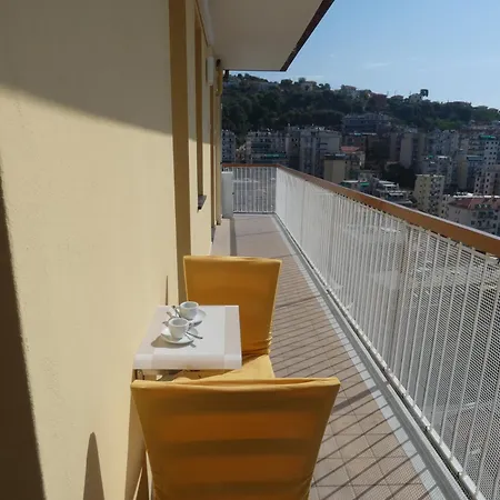 Incantevole Con Box Auto شقة *